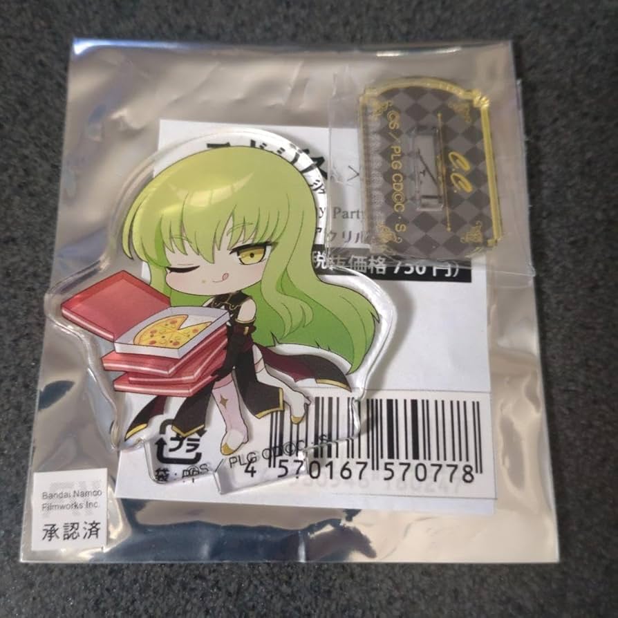 Amazon.co.jp: コードギアス アクリルスタンド 缶バッジ C.C.